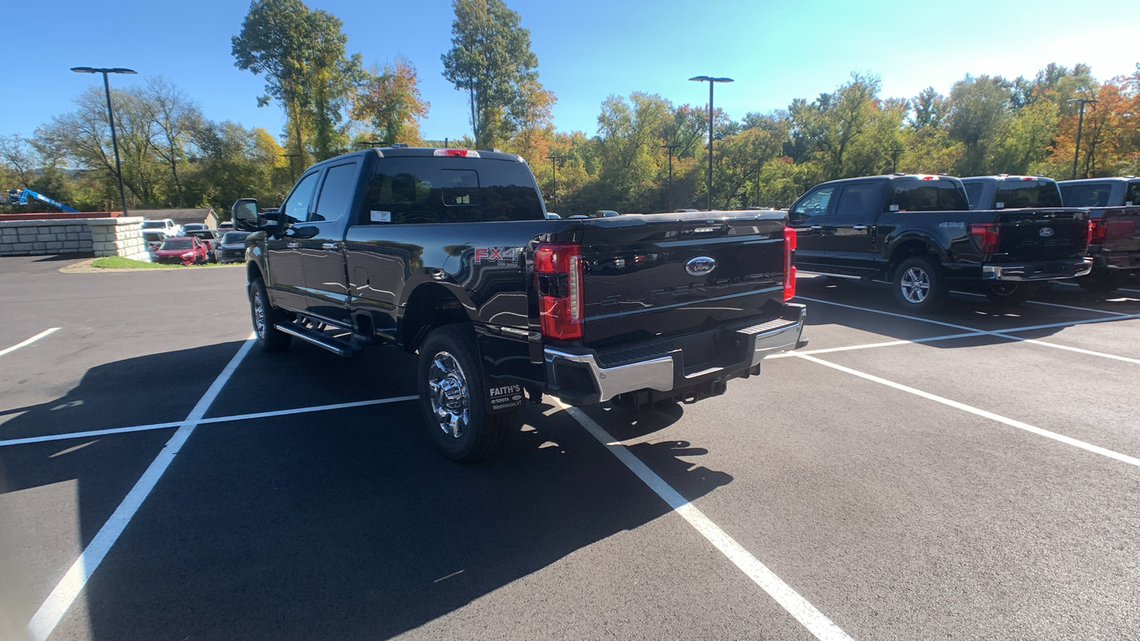 2024 Ford Super Duty F-350 SRW LARIAT 5