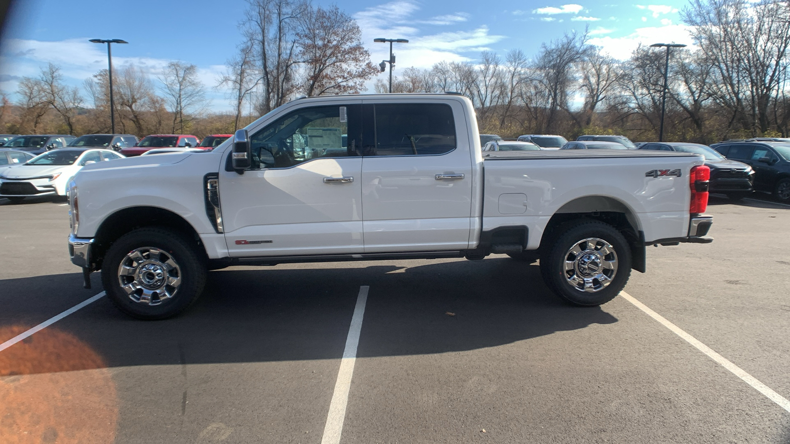 2024 Ford Super Duty F-350 SRW LARIAT 6