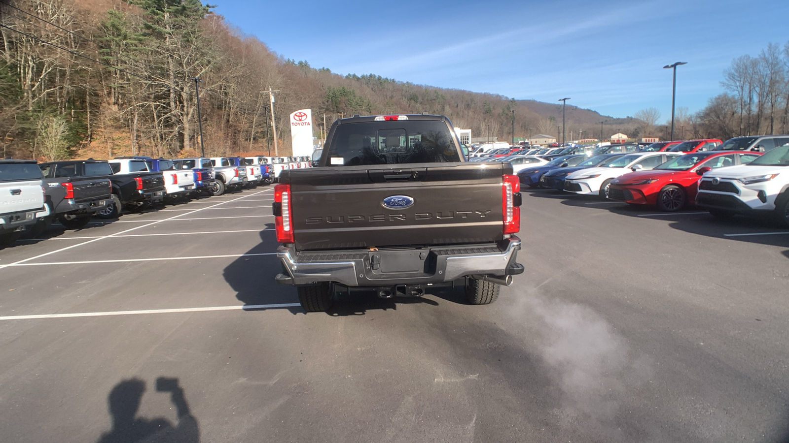 2024 Ford Super Duty F-350 SRW LARIAT 4