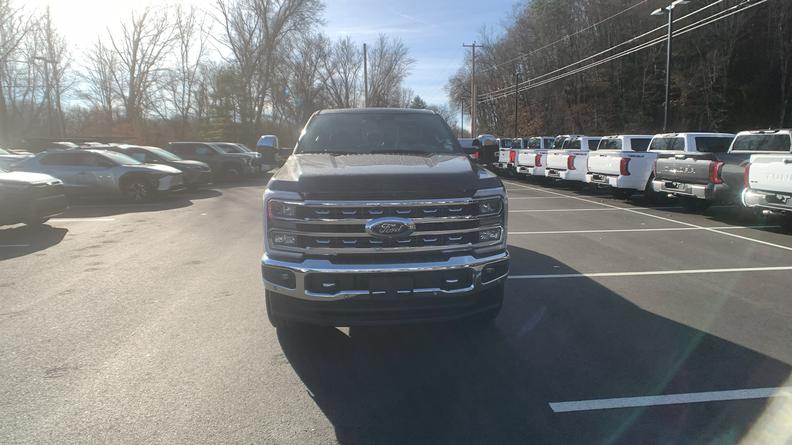 2024 Ford Super Duty F-350 SRW LARIAT 8