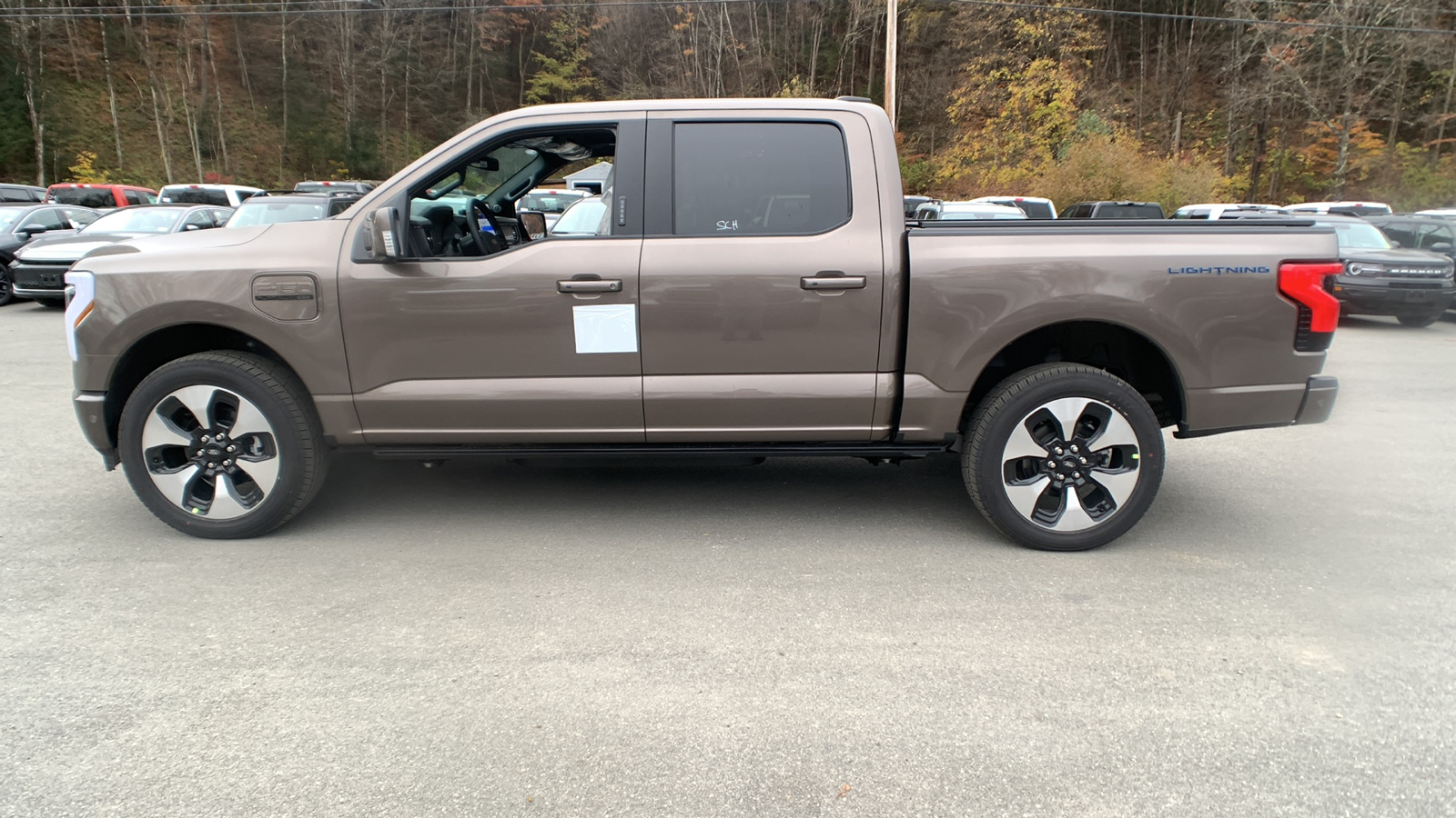 2023 Ford F-150 Lightning Platinum 6