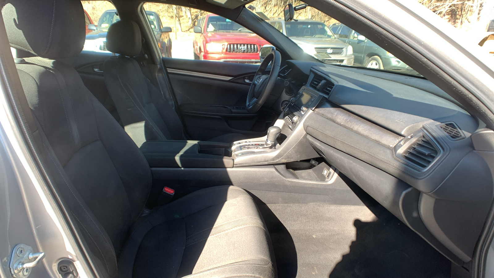 2018 Honda Civic Hatchback LX 14