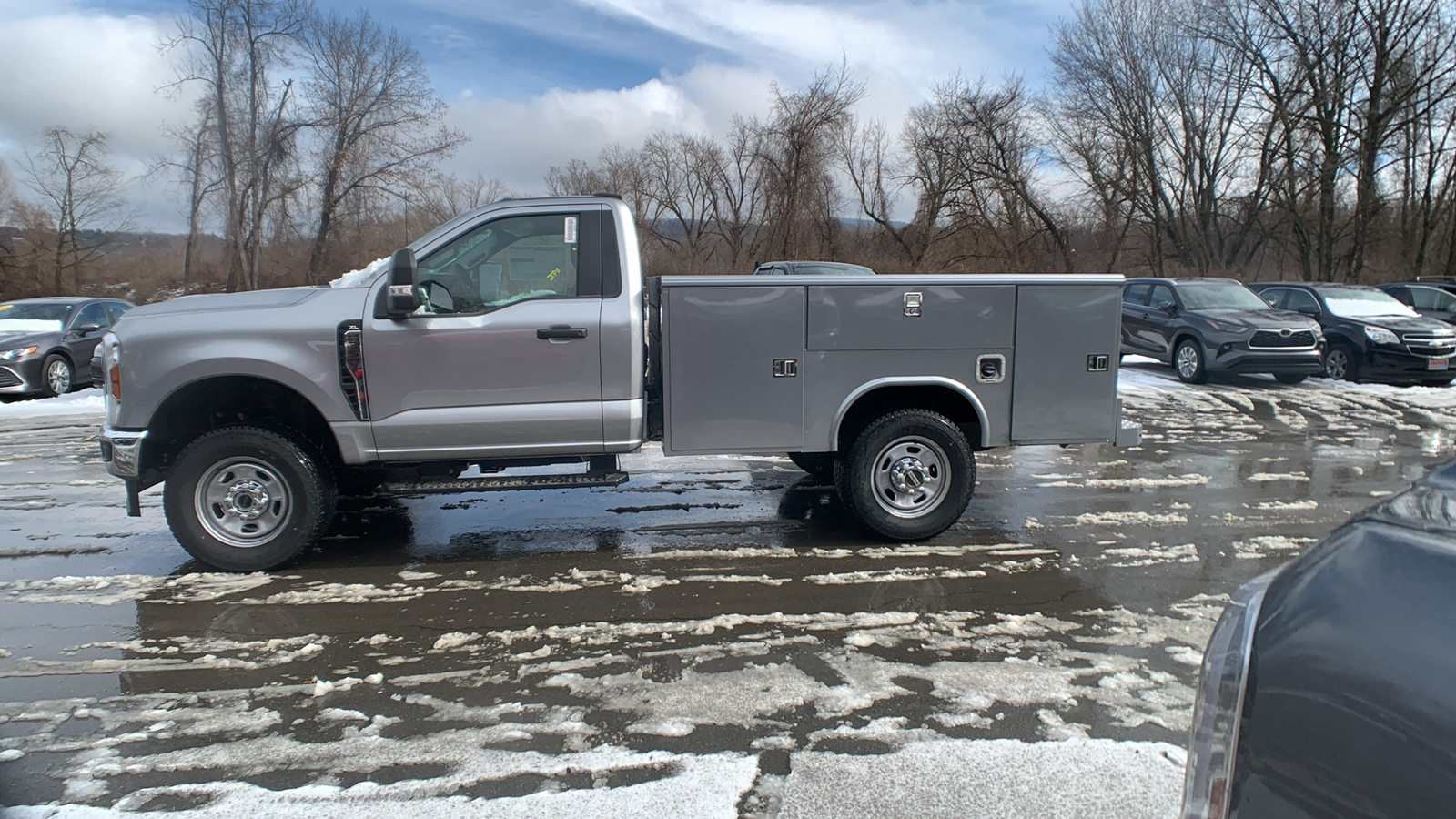 2024 Ford Super Duty F-350 SRW XL 6