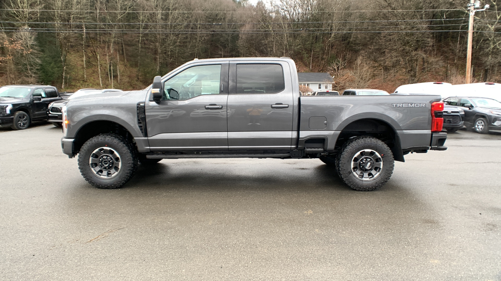 2024 Ford Super Duty F-250 SRW XLT 8