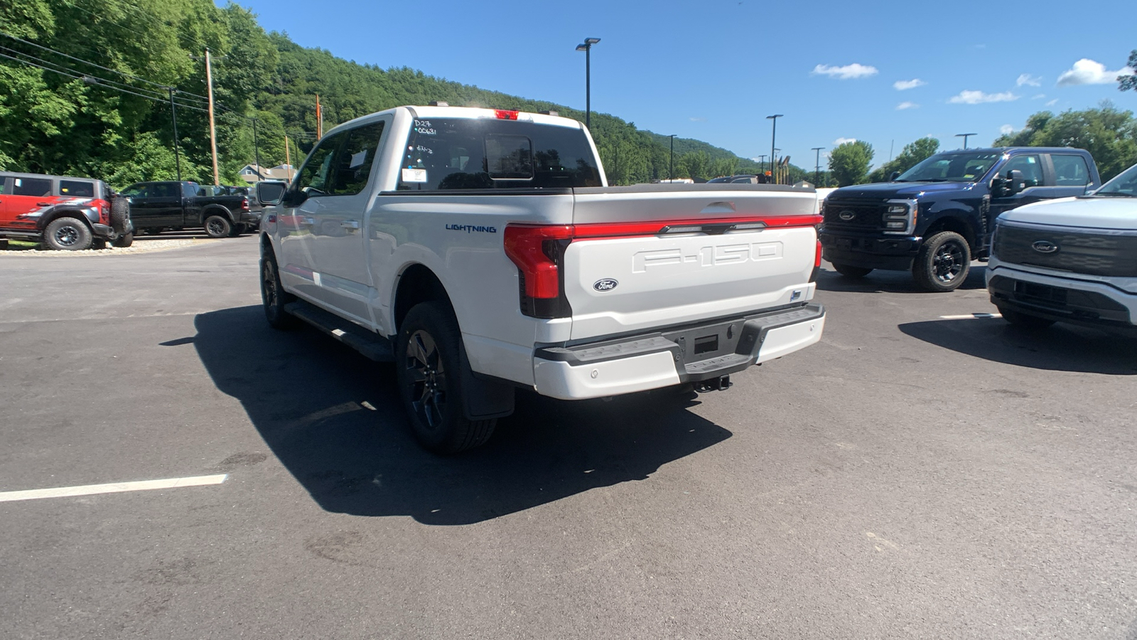 2024 Ford F-150 Lightning LARIAT 5