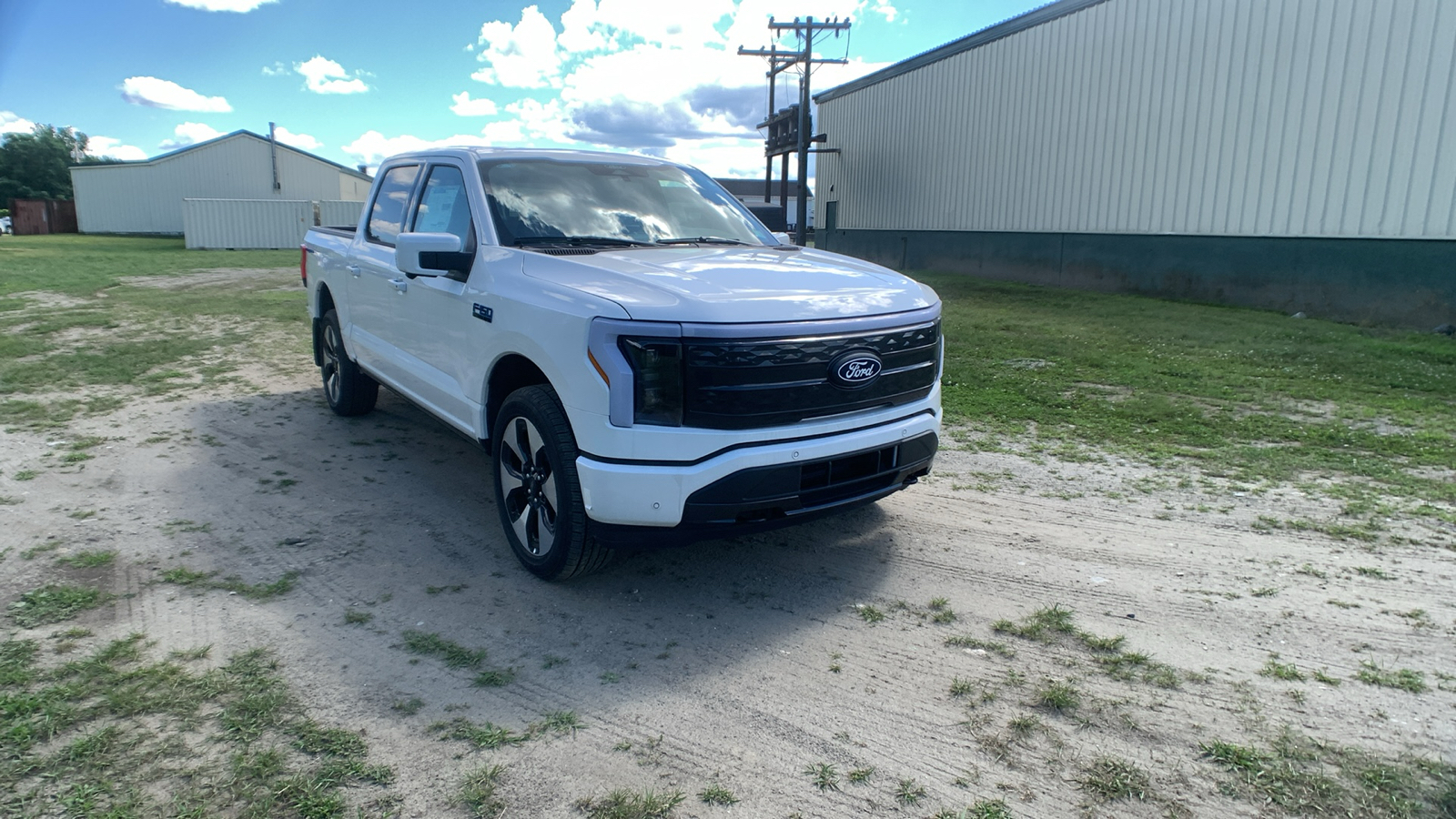 2024 Ford F-150 Lightning Platinum 1