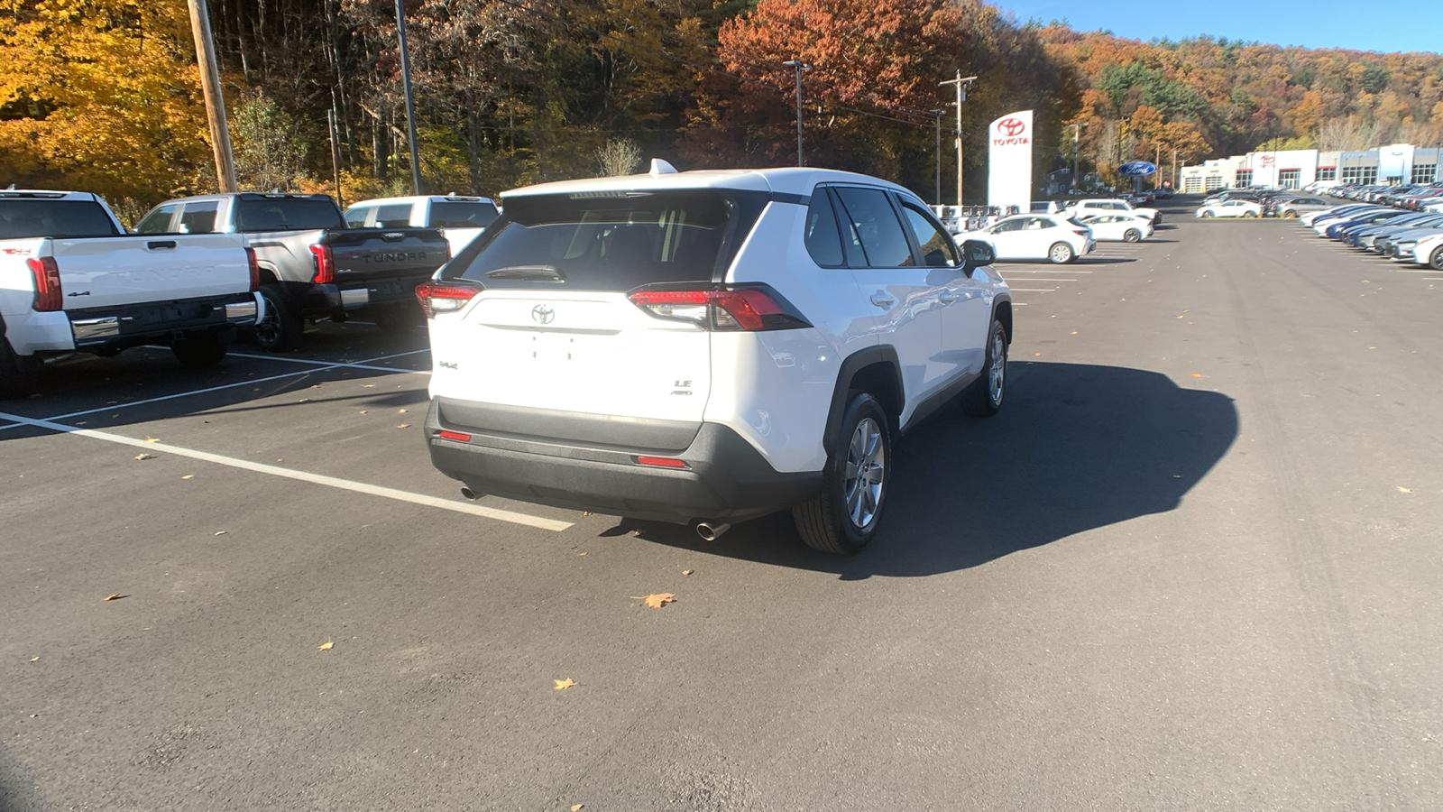 2022 Toyota RAV4 LE 3