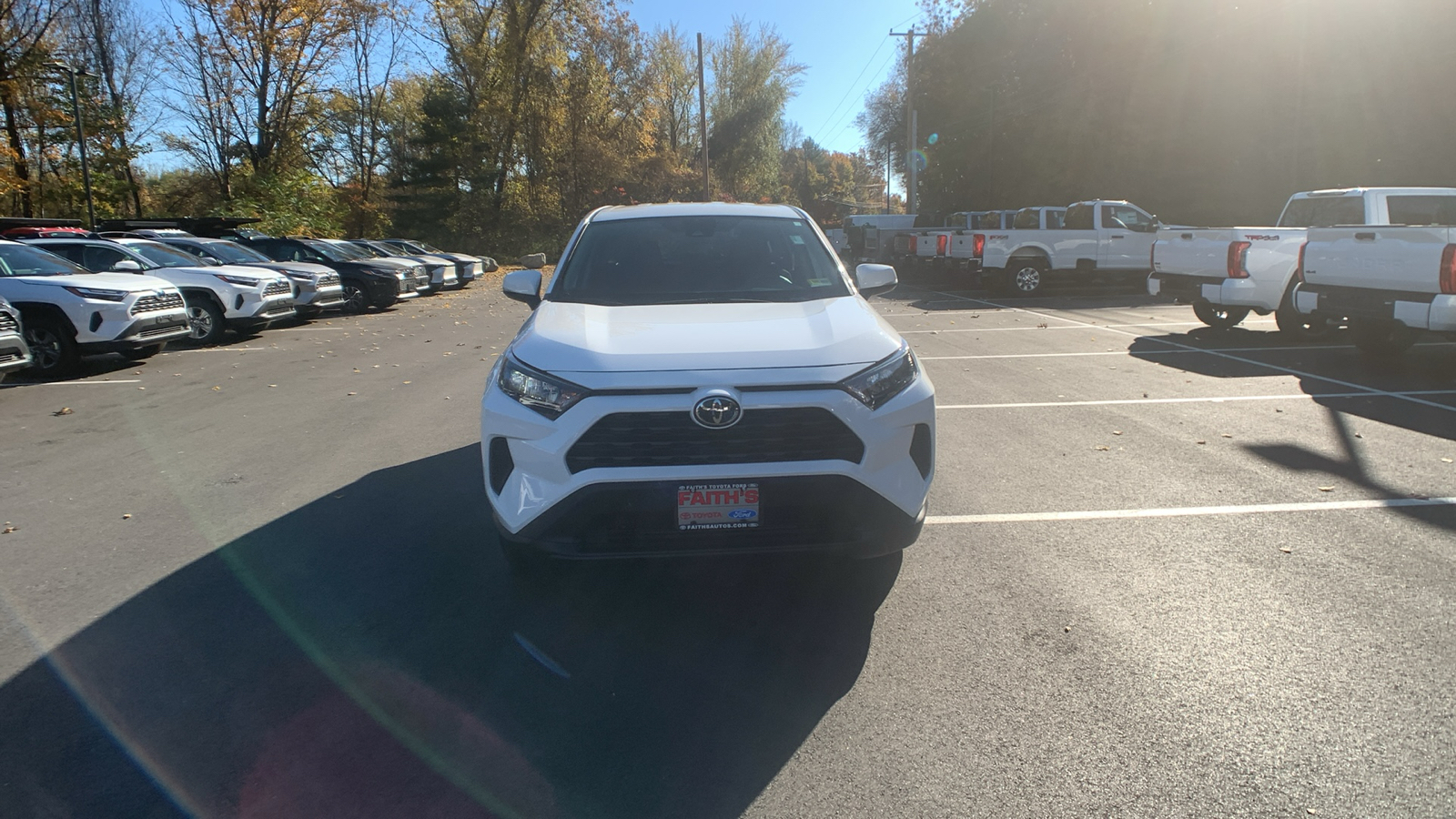 2022 Toyota RAV4 LE 8