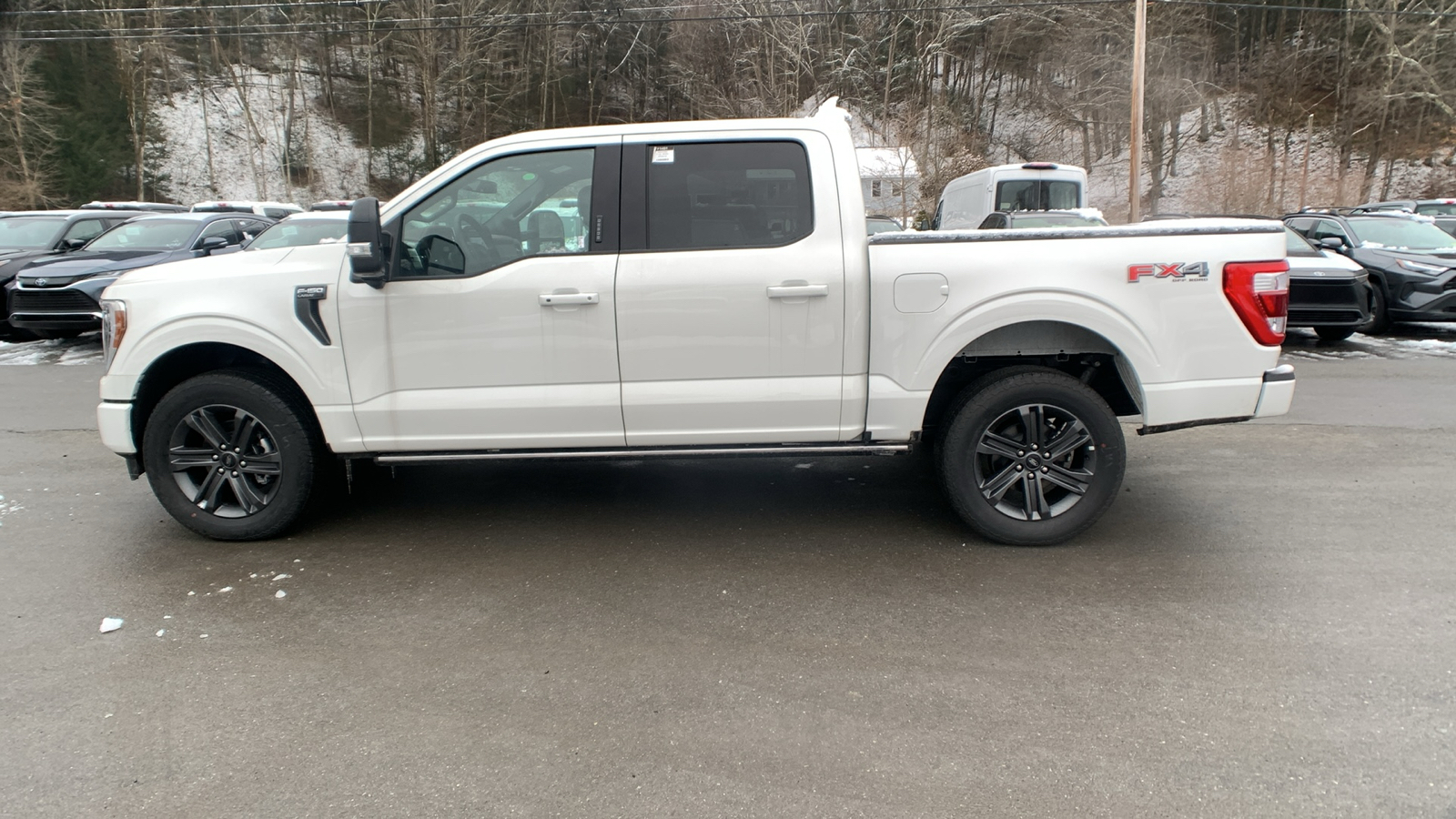 2023 Ford F-150 LARIAT 8