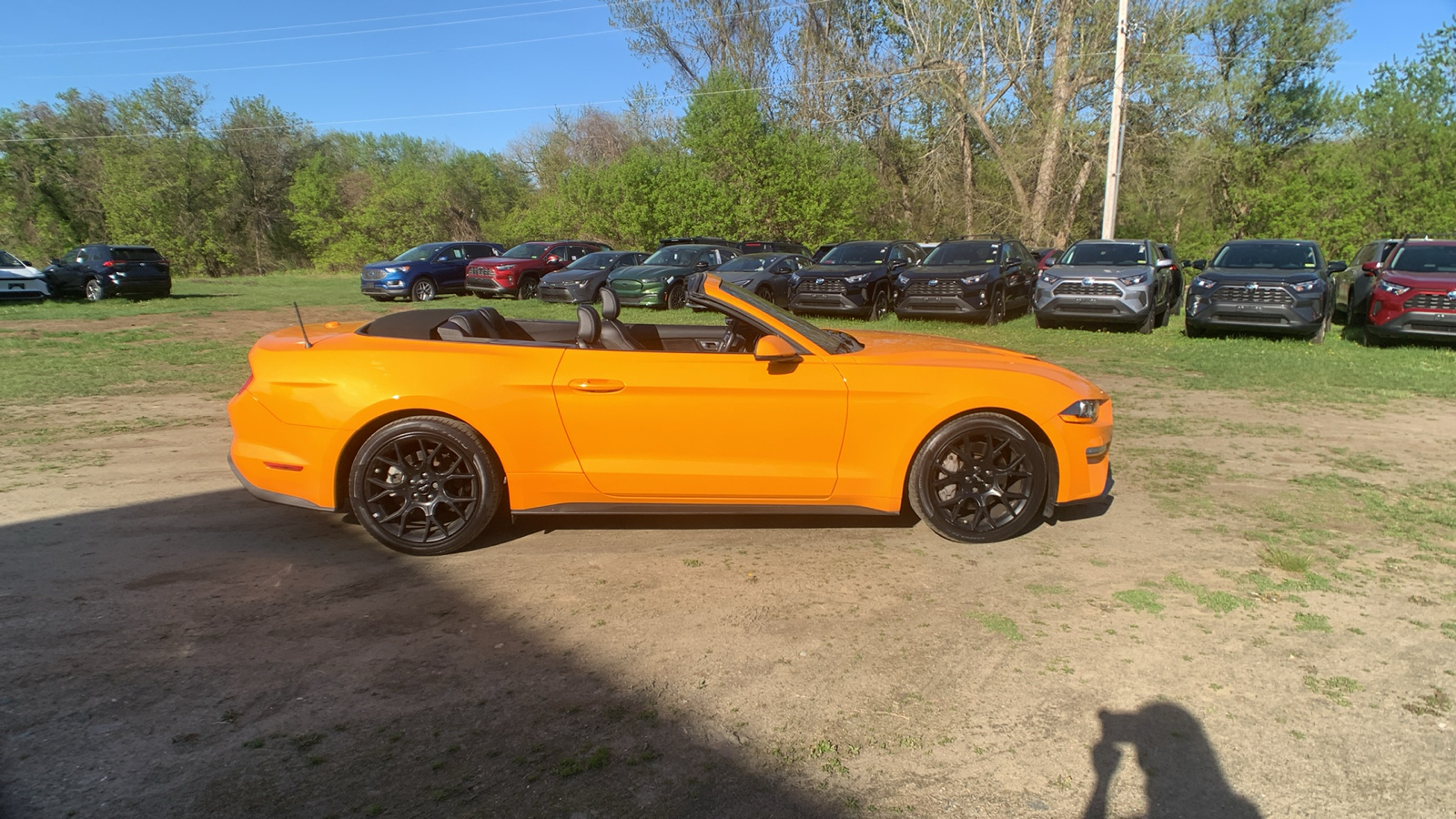 2019 Ford Mustang EcoBoost Premium 2