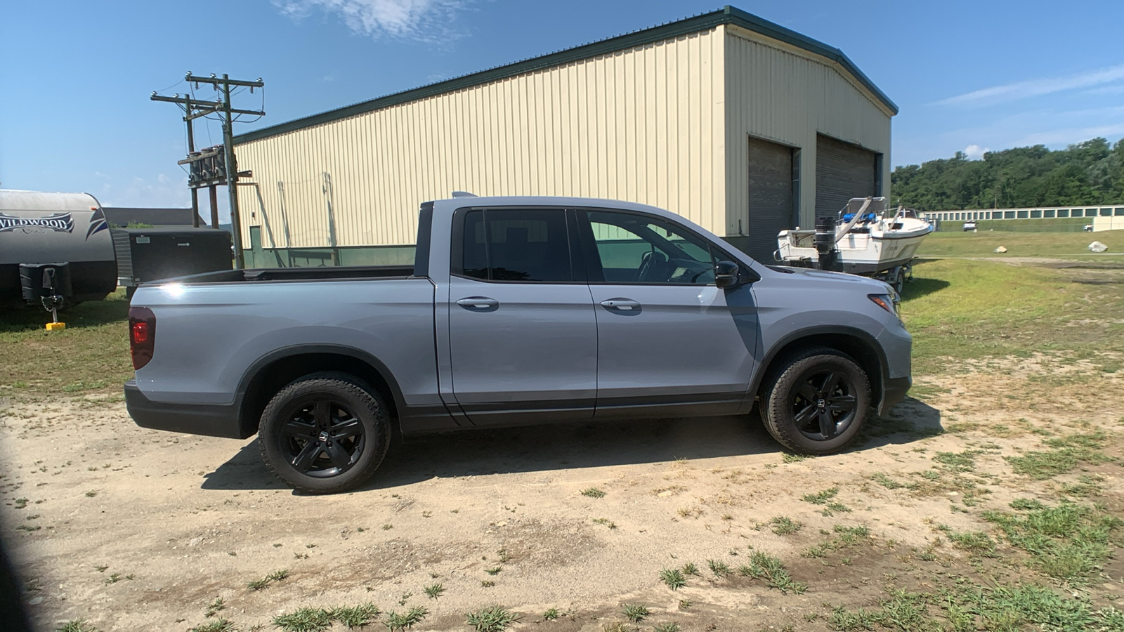 2022 Honda Ridgeline Black Edition 2