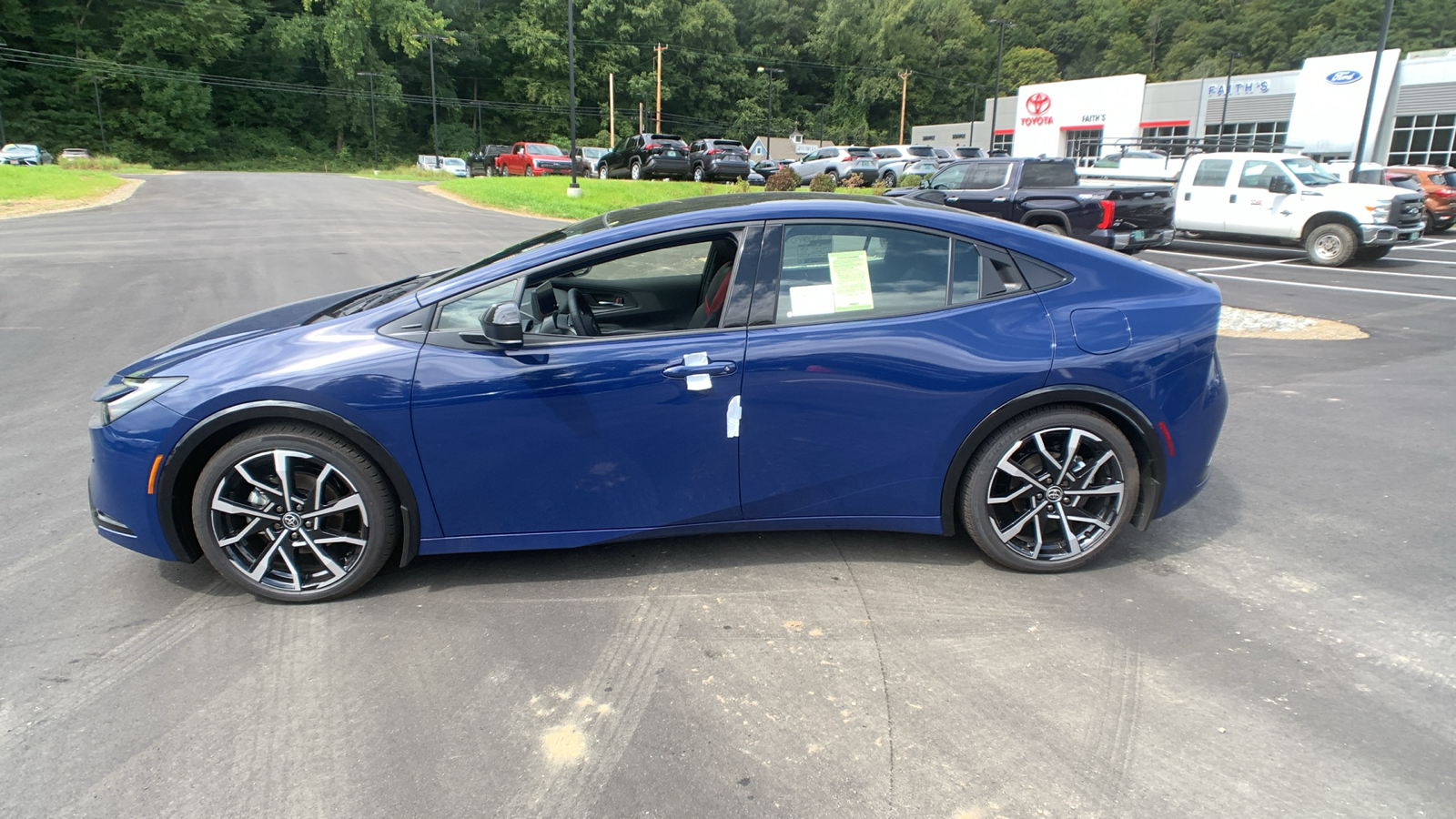 2024 Toyota Prius Prime XSE 6