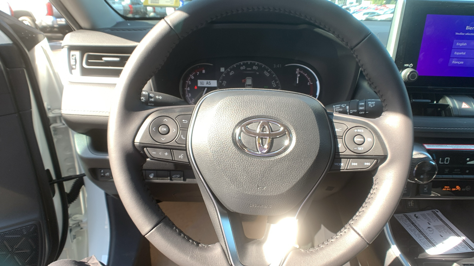 2024 Toyota RAV4 XLE 12