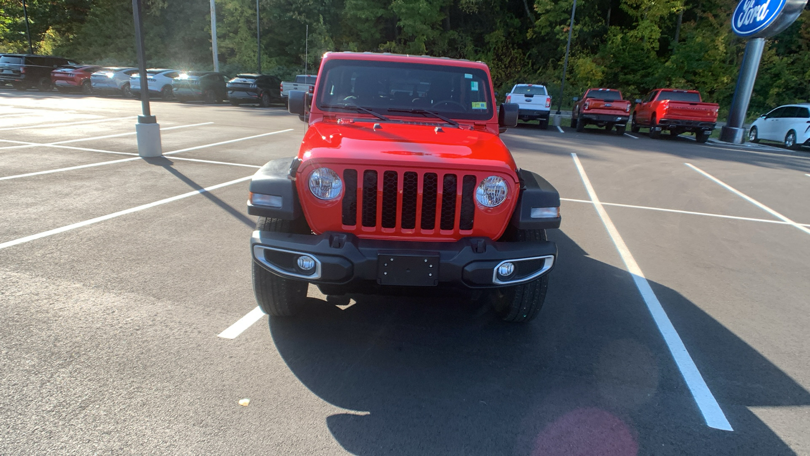 2023 Jeep Gladiator Sport 8