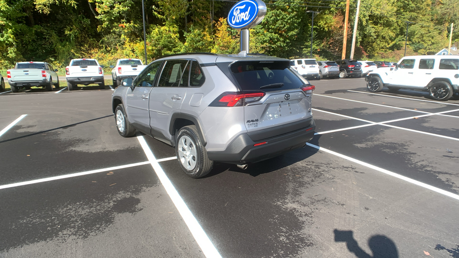 2021 Toyota RAV4 LE 7