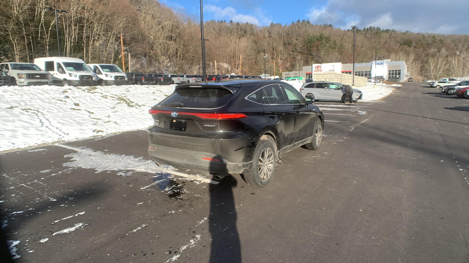 2021 Toyota Venza LE 3