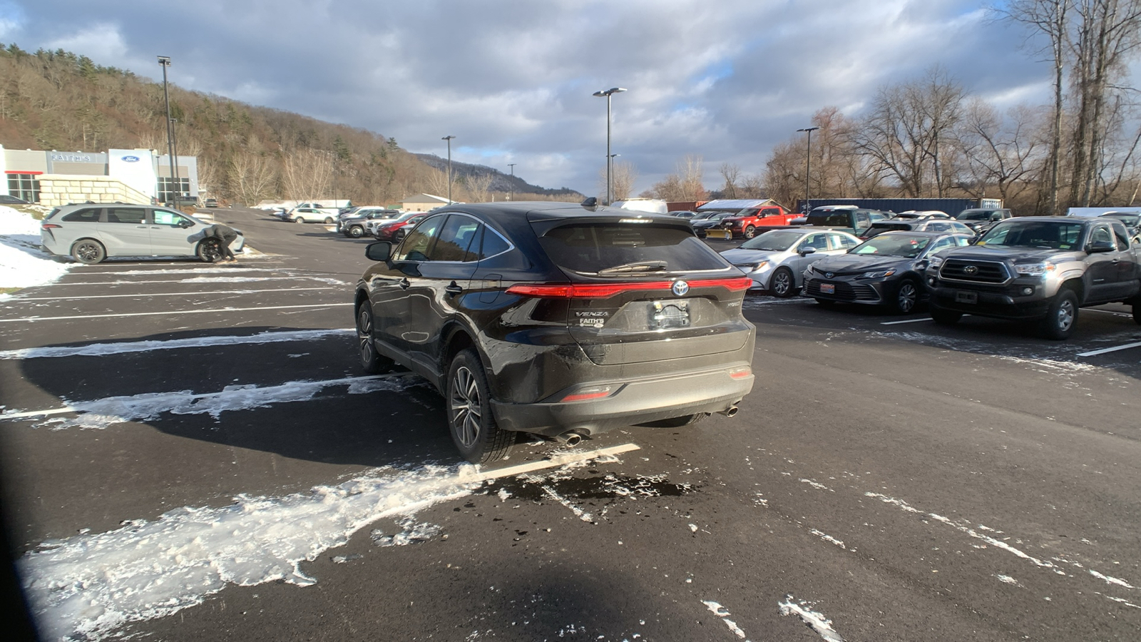 2021 Toyota Venza LE 5