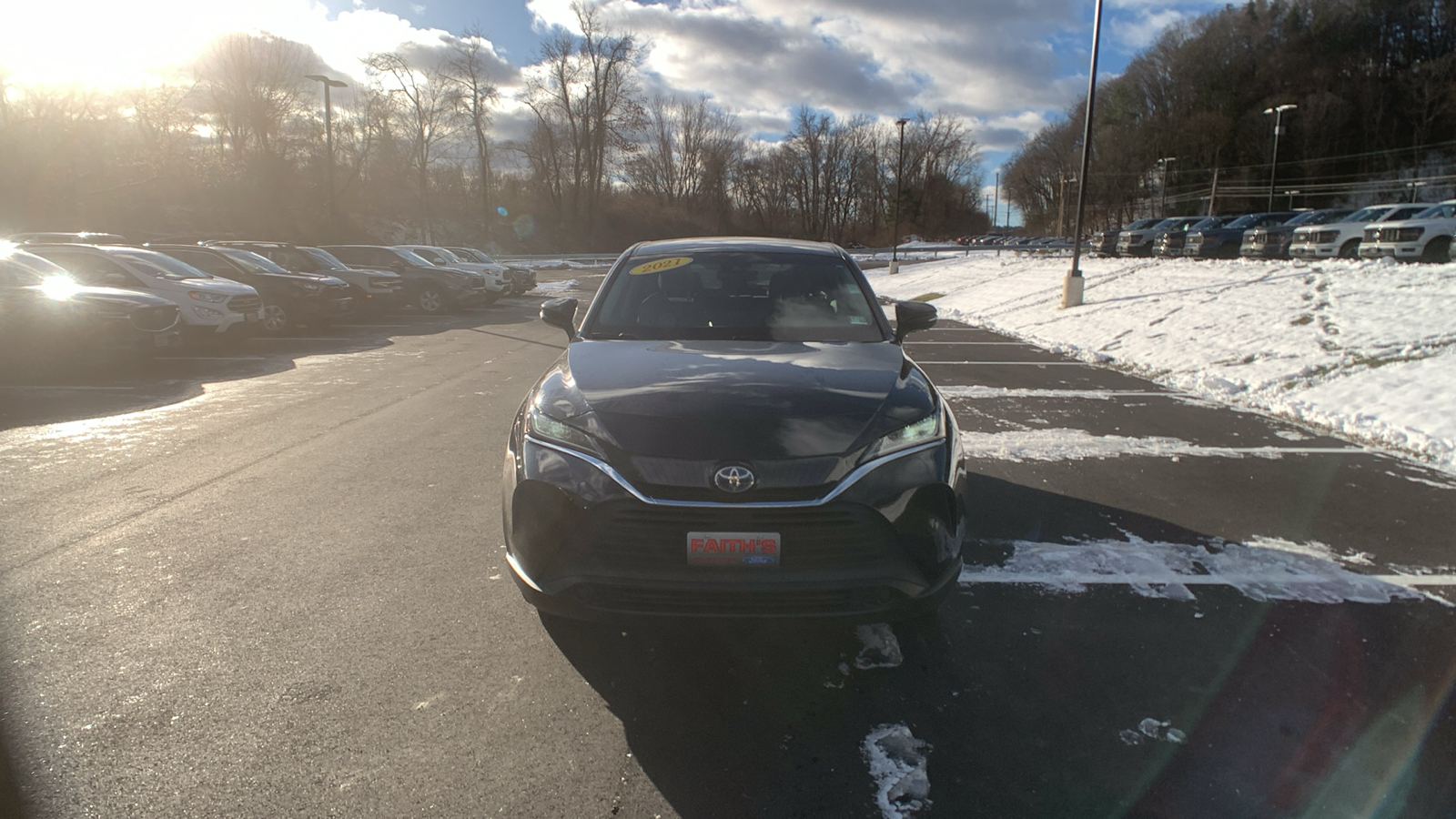 2021 Toyota Venza LE 8