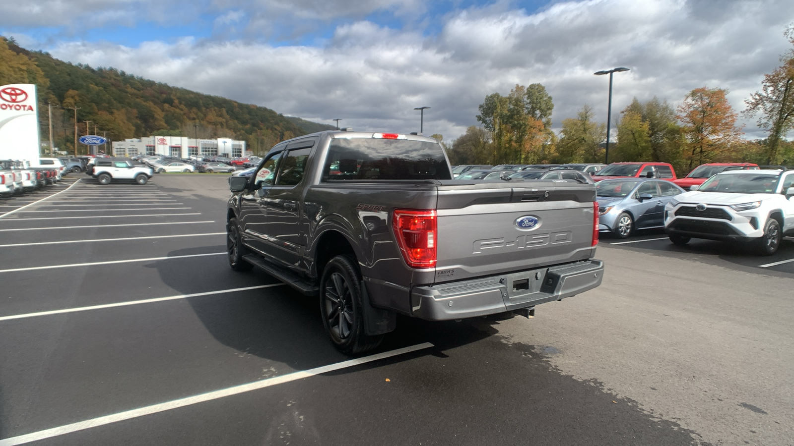 2023 Ford F-150 XLT 4