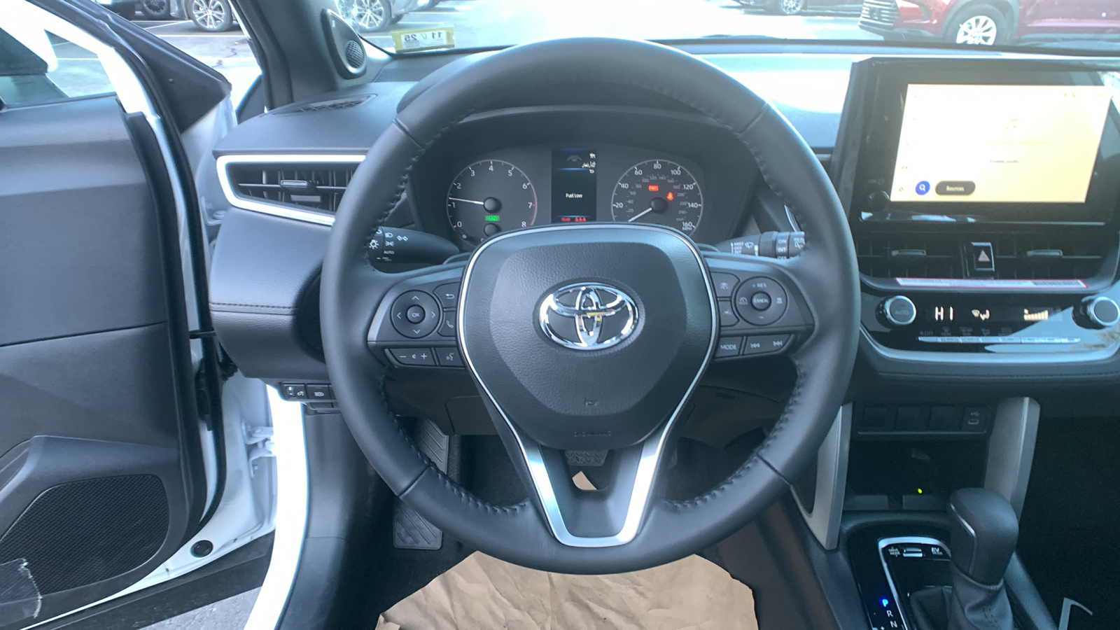 2024 Toyota Corolla Cross Hybrid SE 22