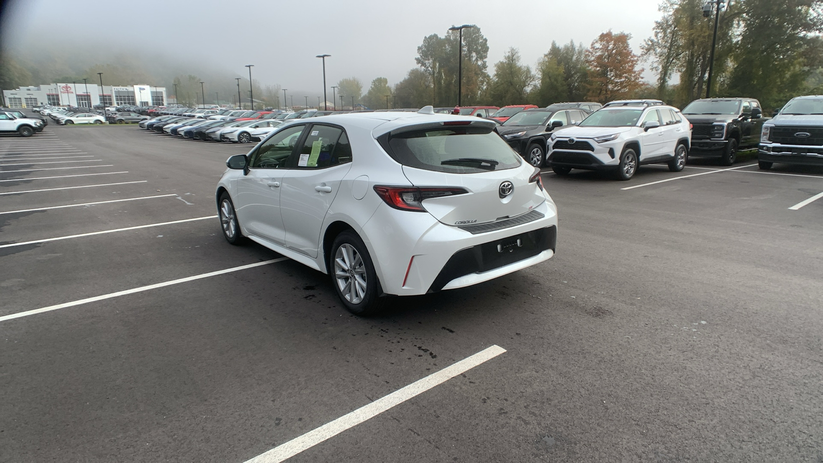 2025 Toyota Corolla Hatchback SE 5