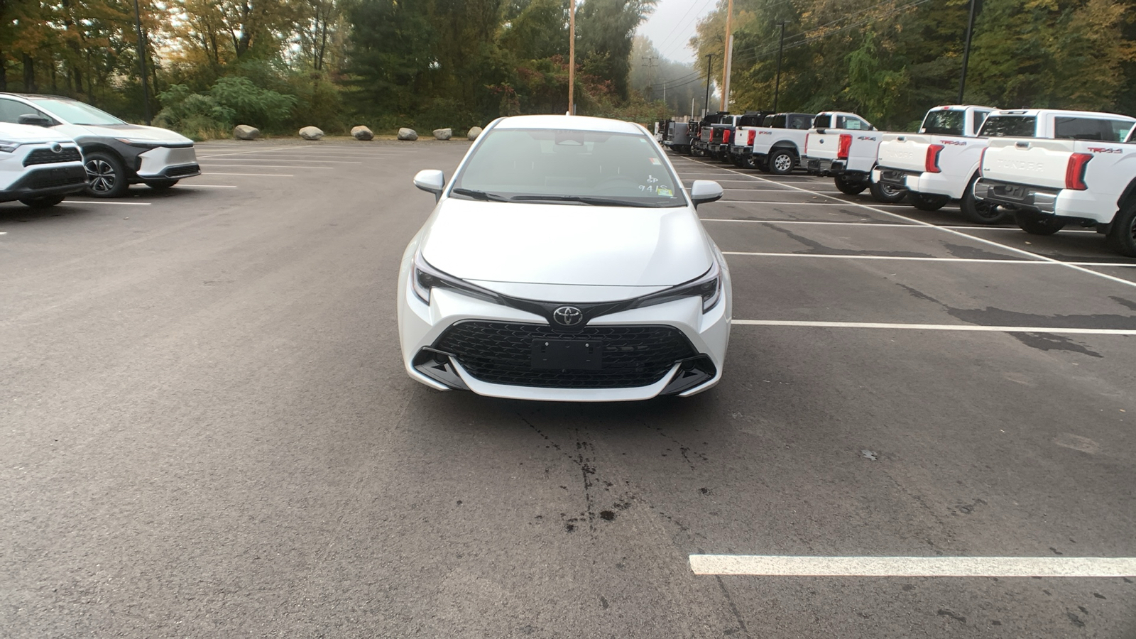 2025 Toyota Corolla Hatchback SE 8