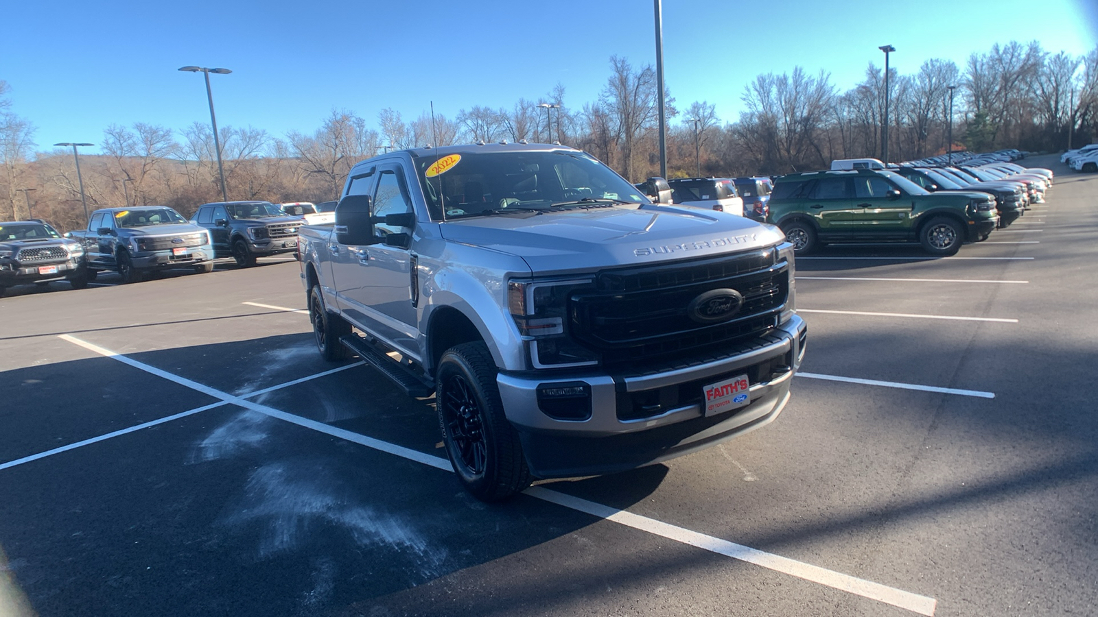 2022 Ford Super Duty F-250 SRW LARIAT 1