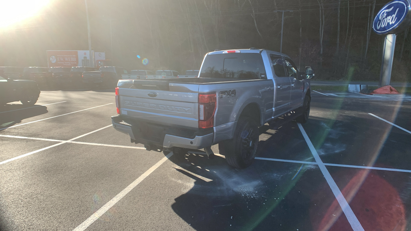 2022 Ford Super Duty F-250 SRW LARIAT 3