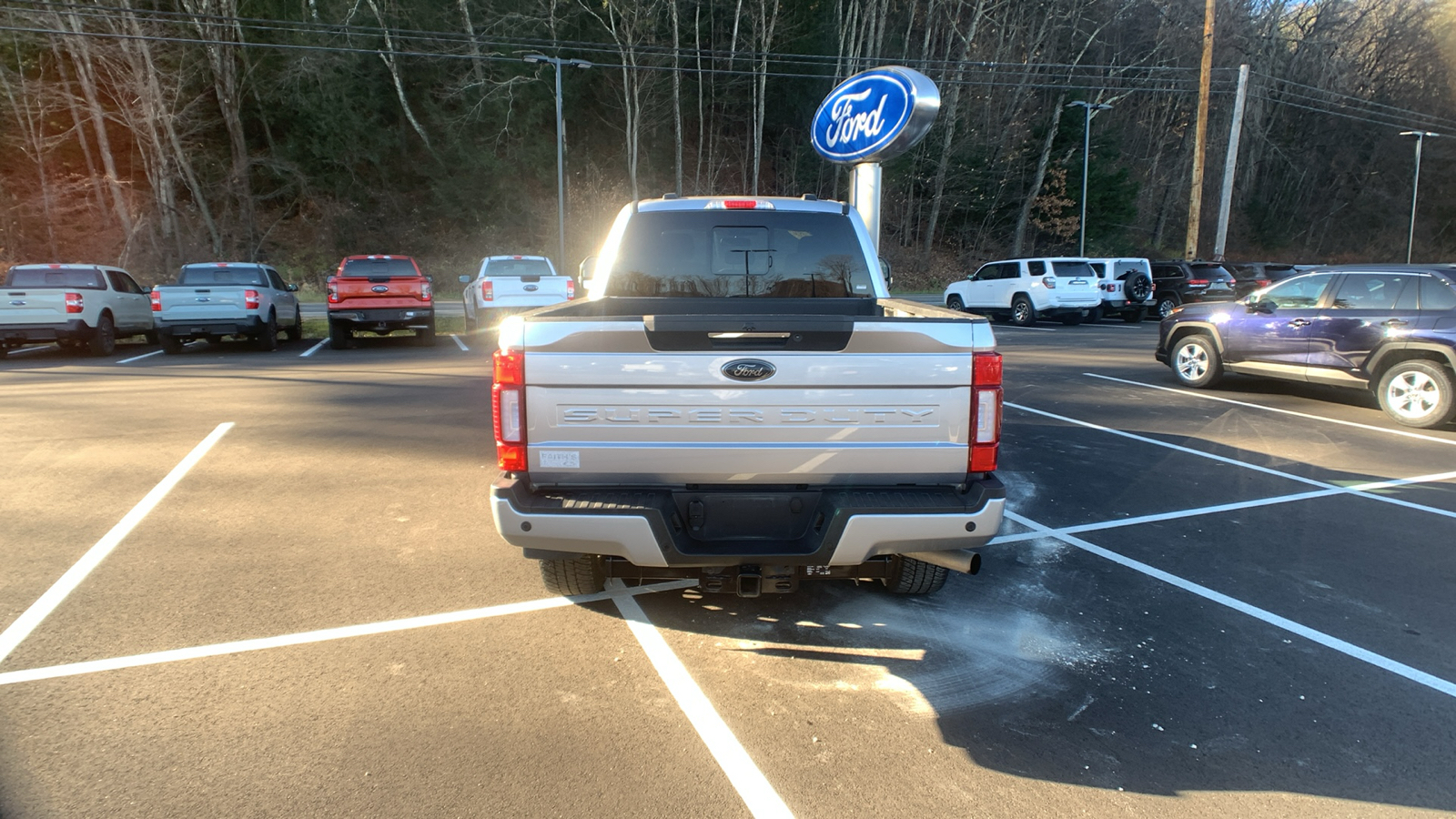 2022 Ford Super Duty F-250 SRW LARIAT 4