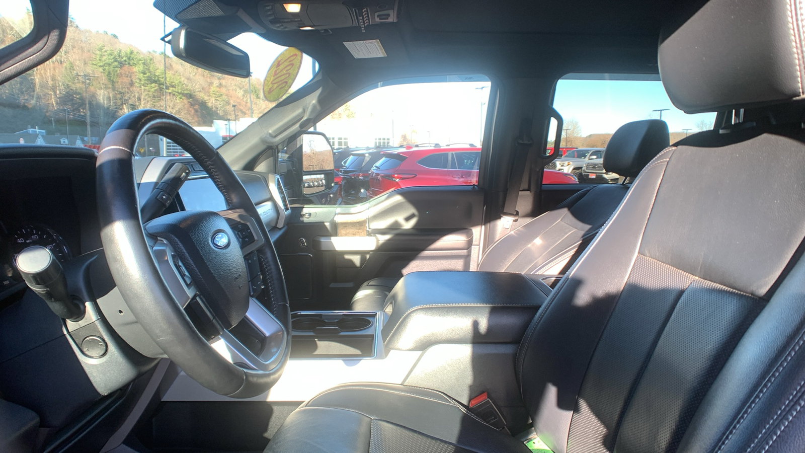 2022 Ford Super Duty F-250 SRW LARIAT 23