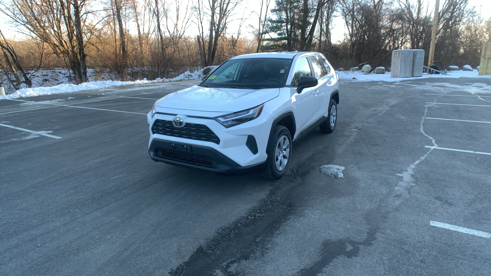 2025 Toyota RAV4 LE 7