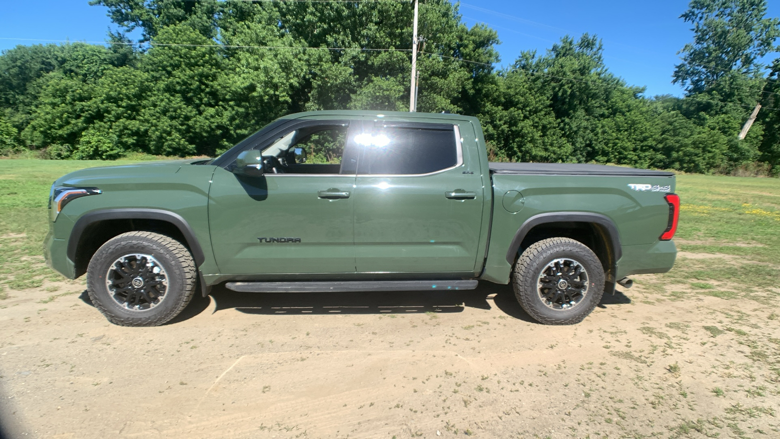 2023 Toyota Tundra 4WD SR5 6