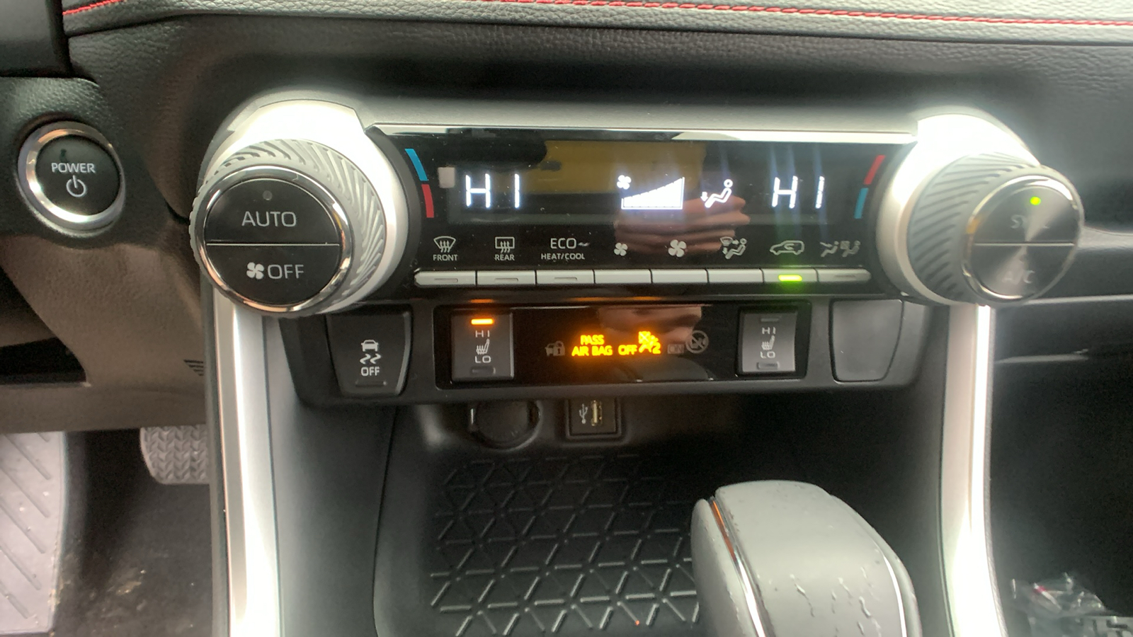 2024 Toyota RAV4 Prime SE 27