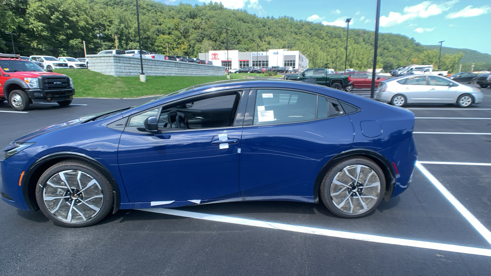 2024 Toyota Prius Prime XSE 6