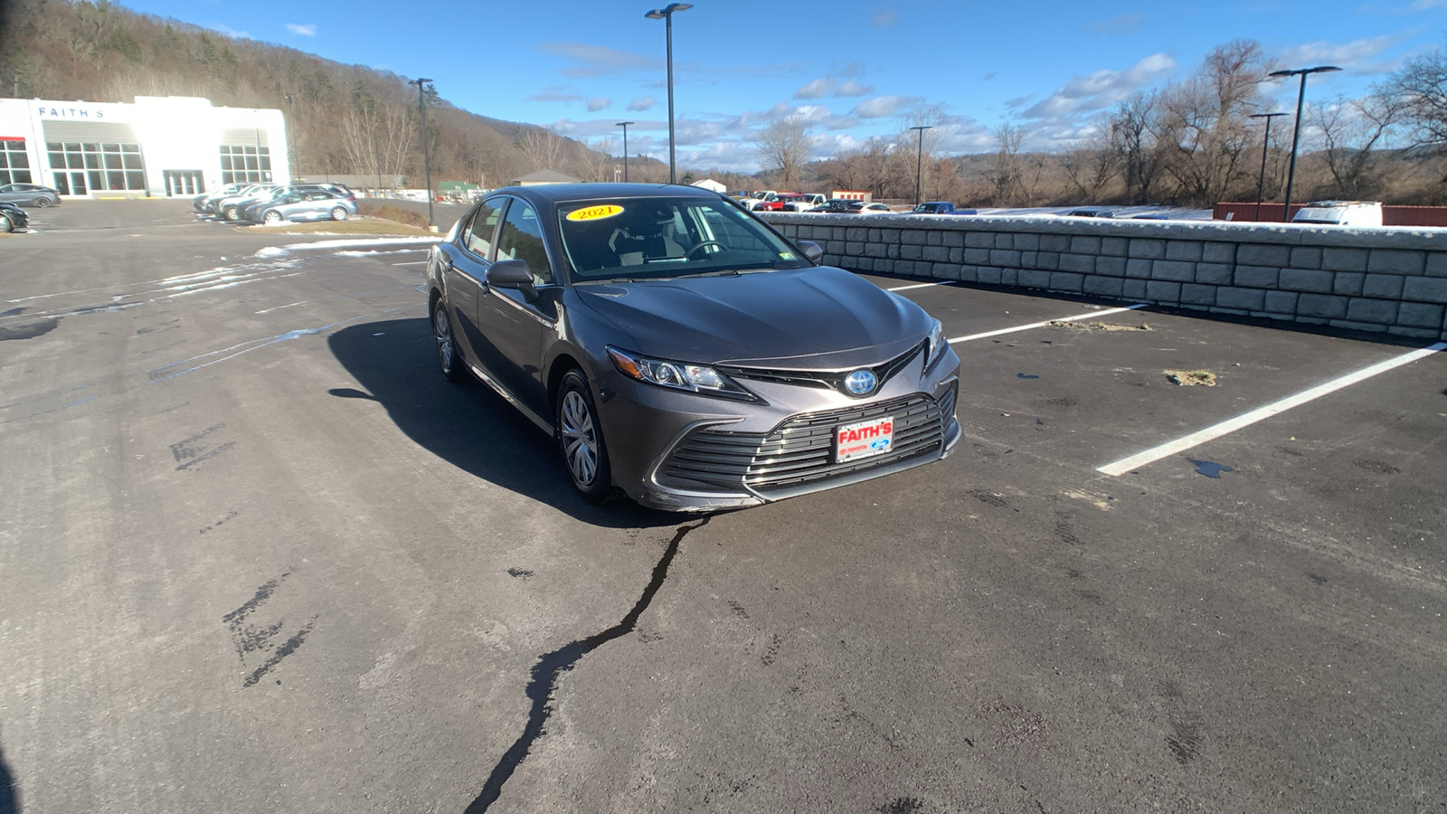 2021 Toyota Camry Hybrid LE 1