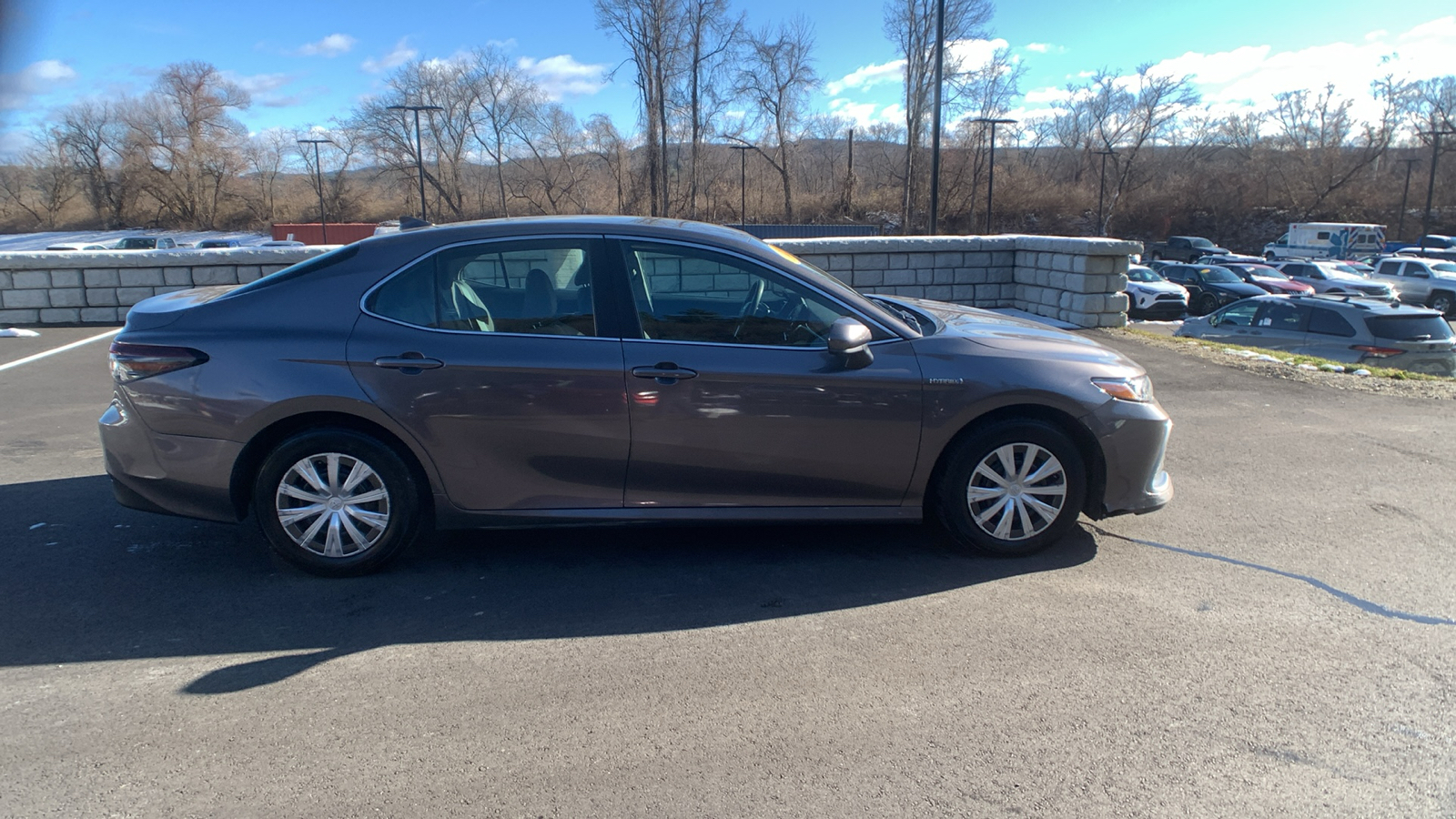 2021 Toyota Camry Hybrid LE 2