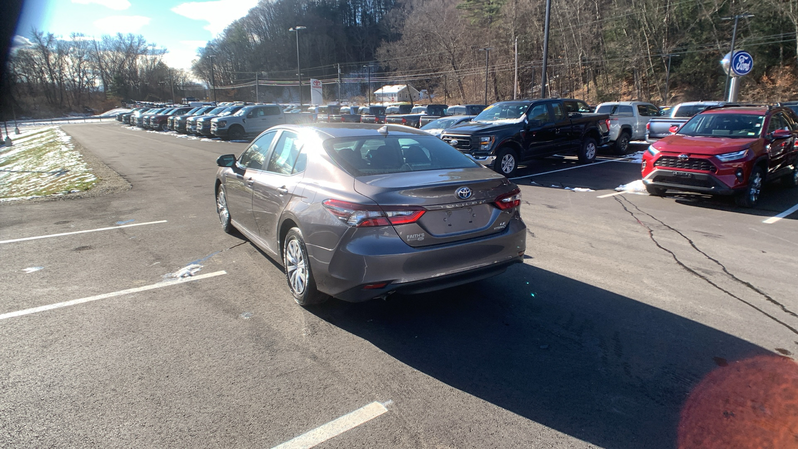 2021 Toyota Camry Hybrid LE 5