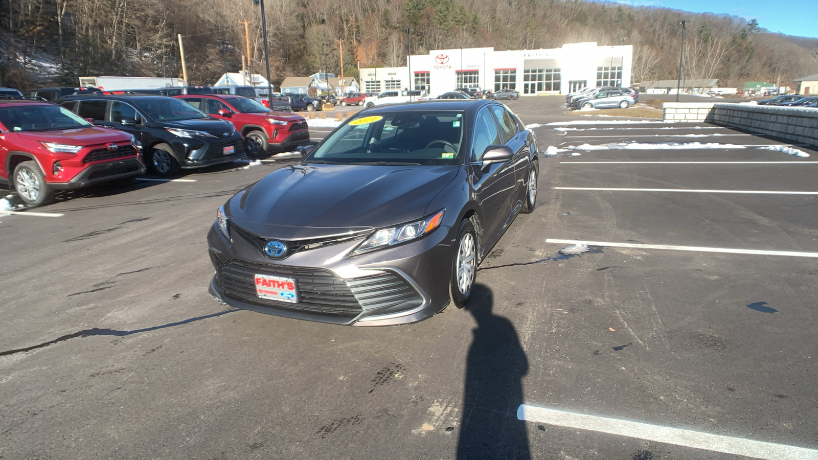 2021 Toyota Camry Hybrid LE 7