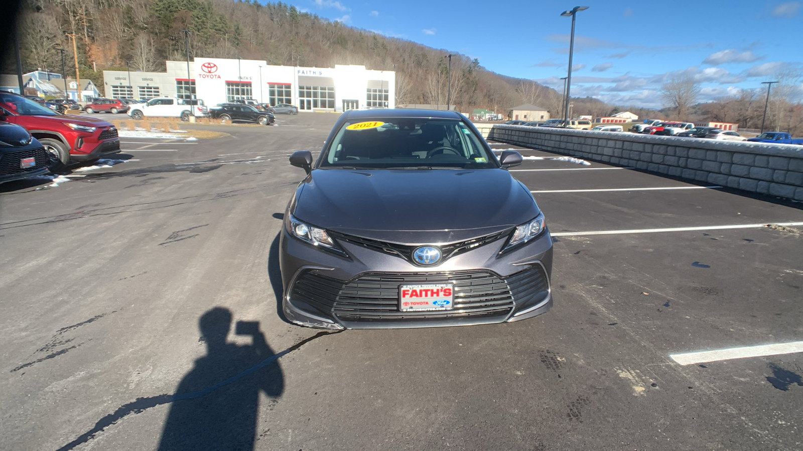 2021 Toyota Camry Hybrid LE 8