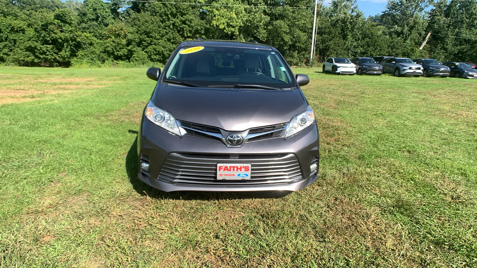 2020 Toyota Sienna XLE 8