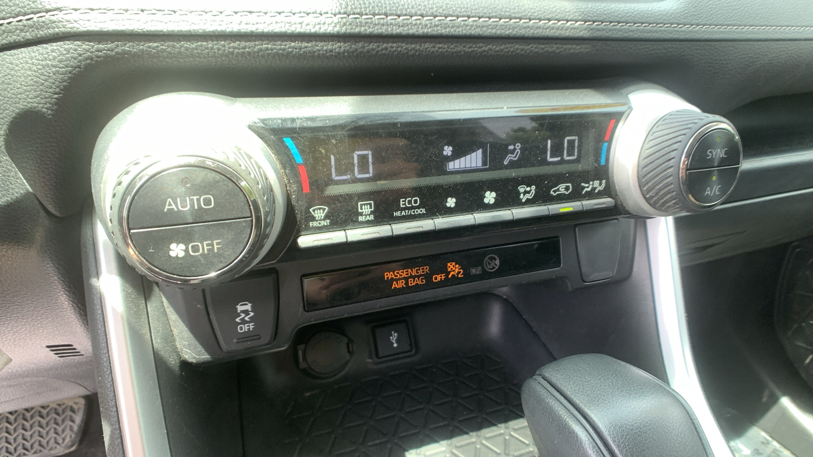 2020 Toyota RAV4 Hybrid LE 25