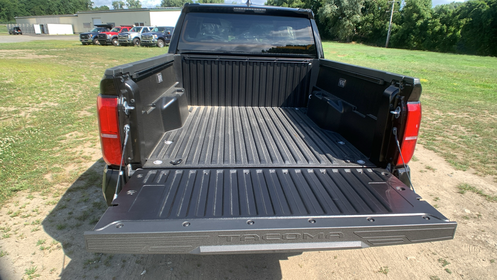 2024 Toyota Tacoma 4WD TRD Sport 16