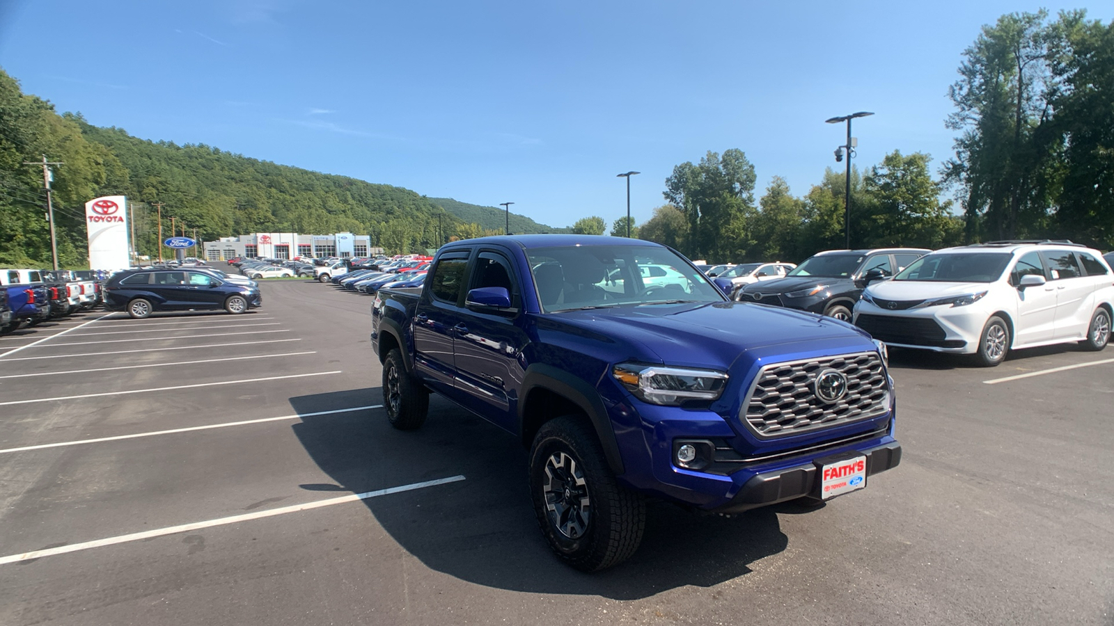 2023 Toyota Tacoma 4WD TRD Off Road 1