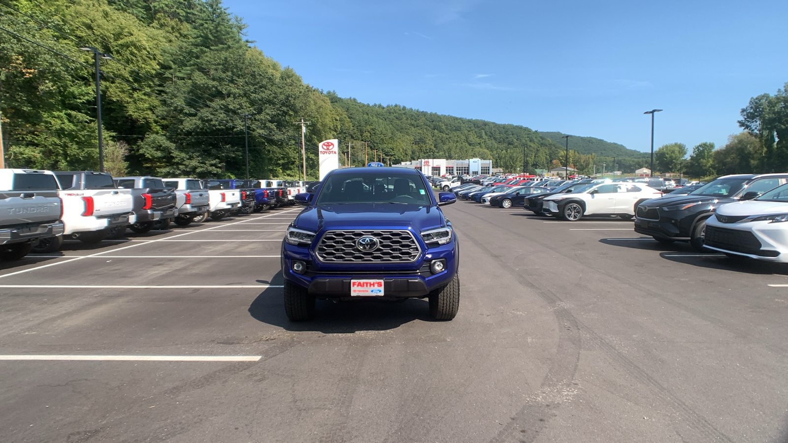 2023 Toyota Tacoma 4WD TRD Off Road 9