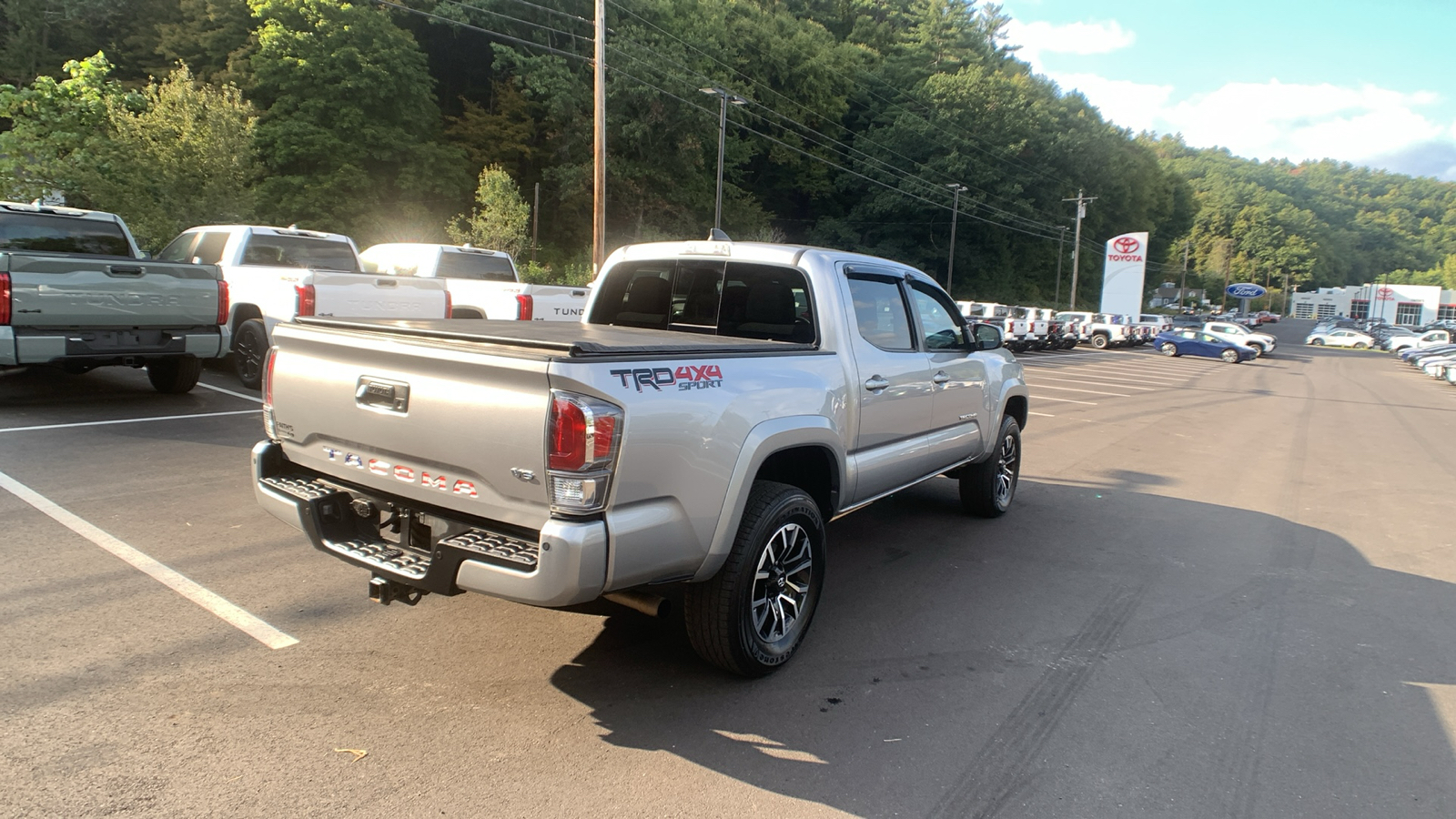 2023 Toyota Tacoma 4WD TRD Sport 3