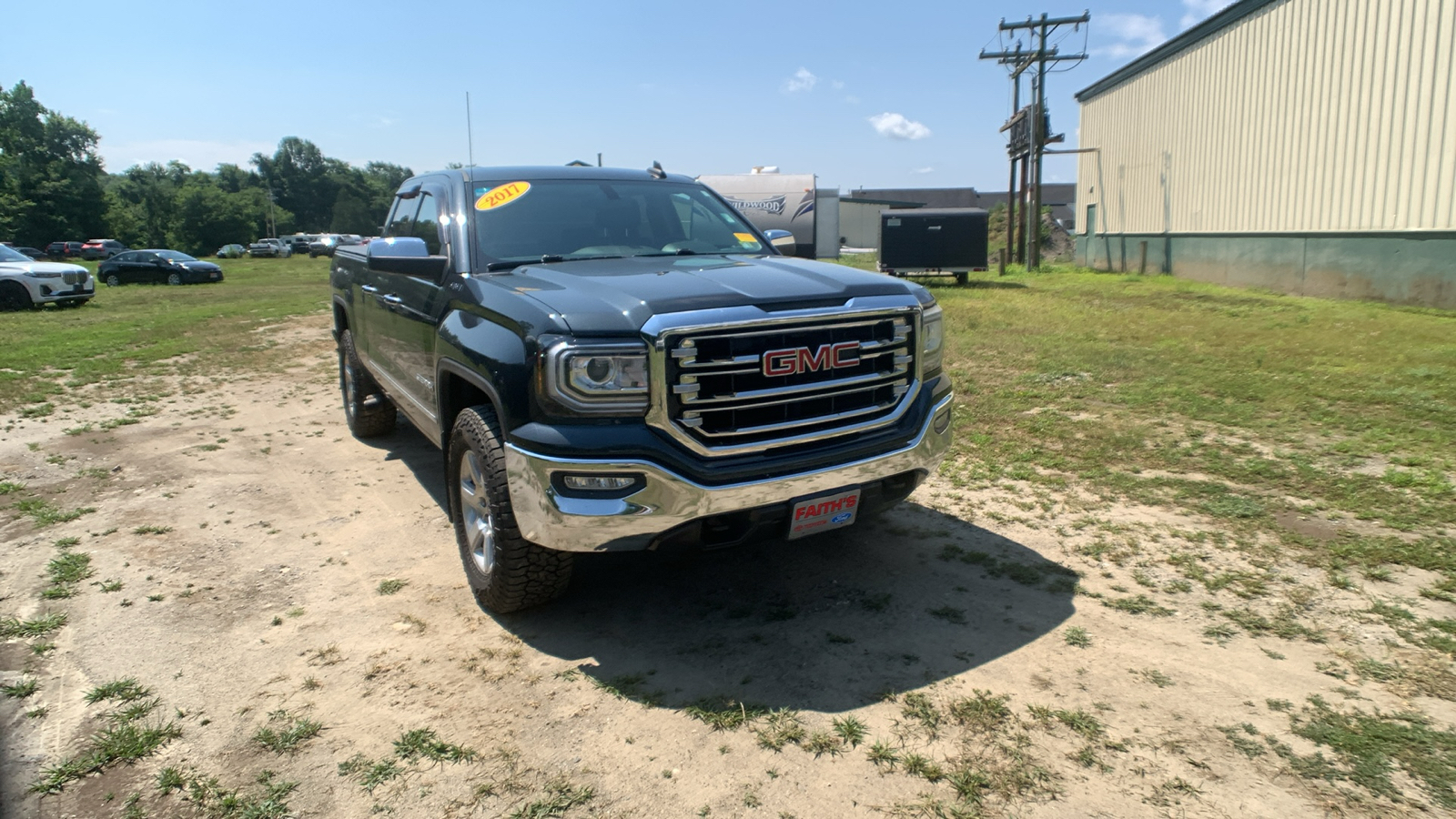 2017 GMC Sierra 1500 SLT 1