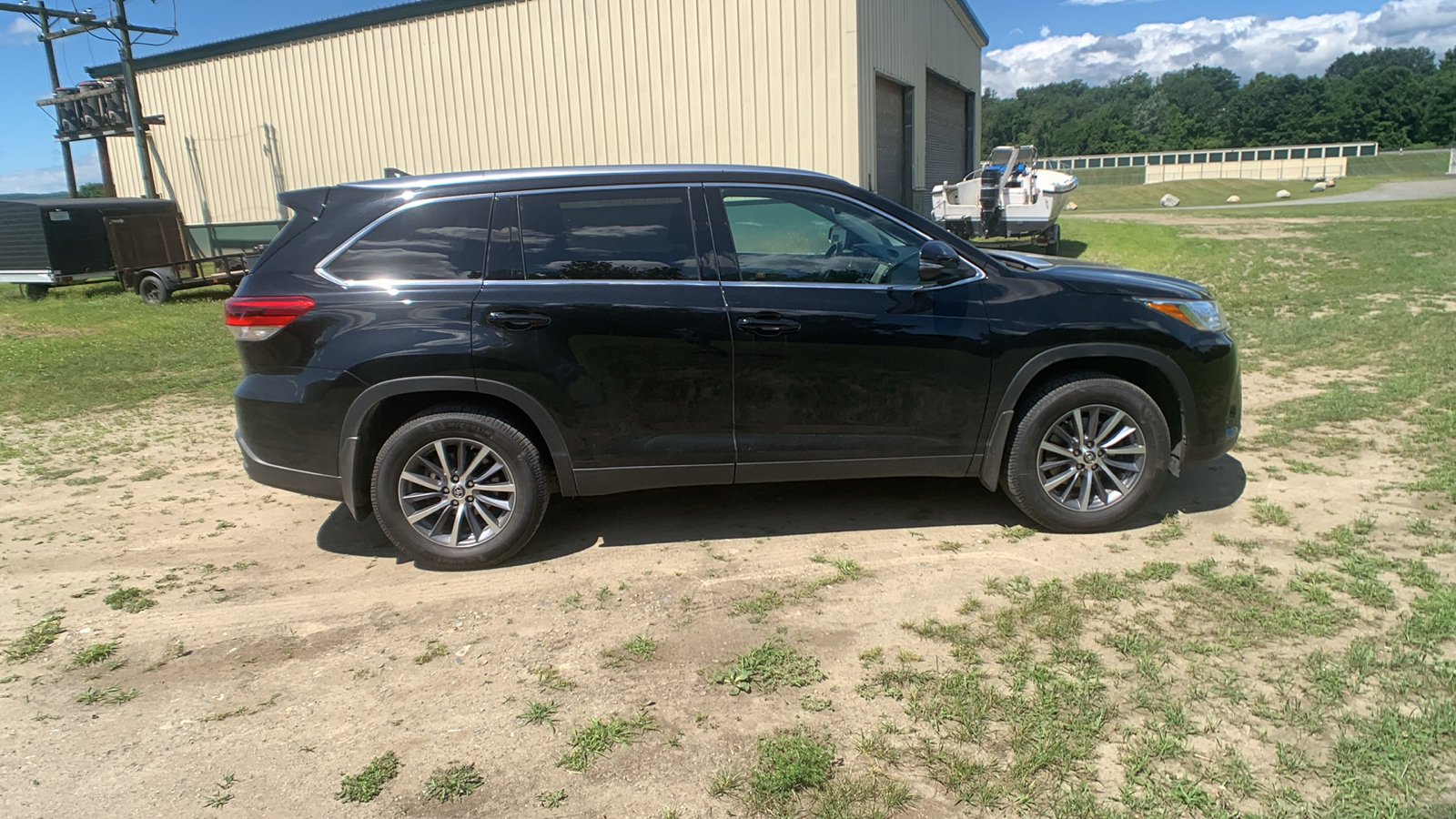 2019 Toyota Highlander XLE 2