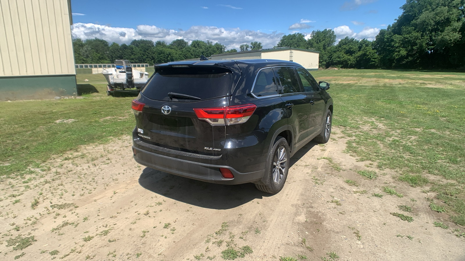 2019 Toyota Highlander XLE 3