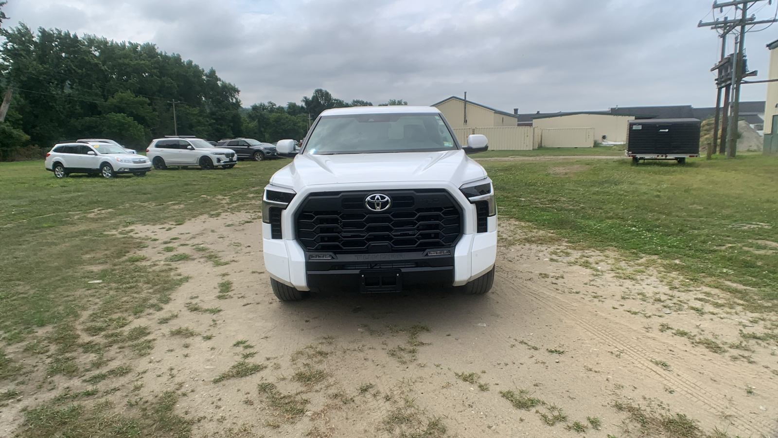 2024 Toyota Tundra 4WD SR5 8