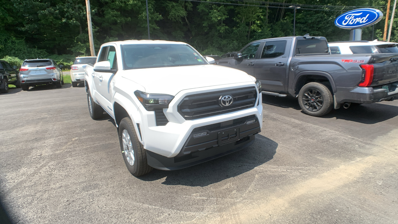 2024 Toyota Tacoma 4WD SR5 1